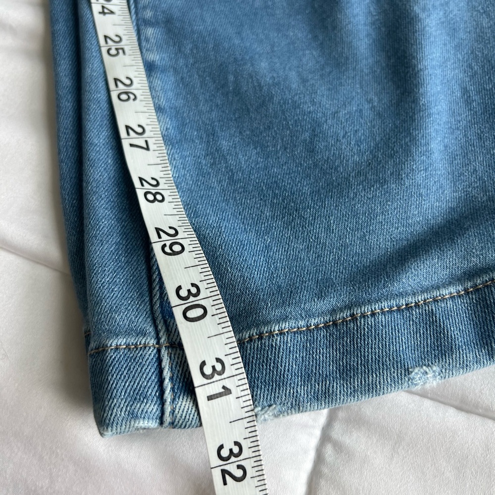 KanCan Gabriella High Rise Curvy Button Fly Flare Jeans Size 25 Light Wash - Picture 12 of 16